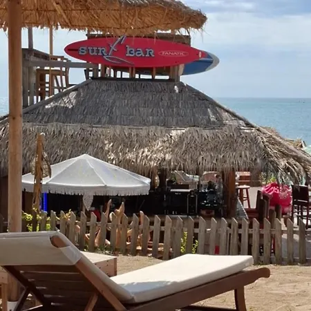 公寓 лазур аурелия *