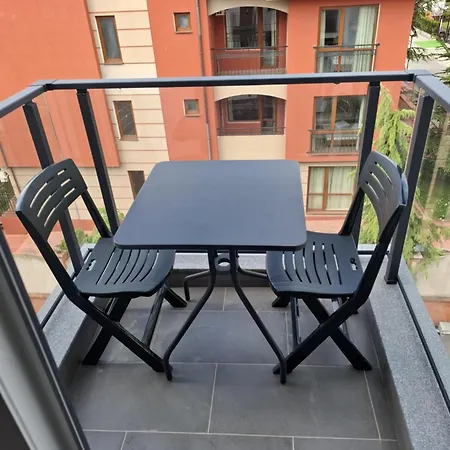 лазур аурелия 拉夫达