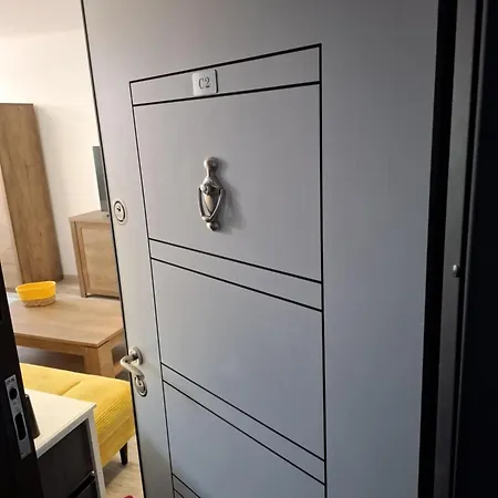 лазур аурелия * 拉夫达